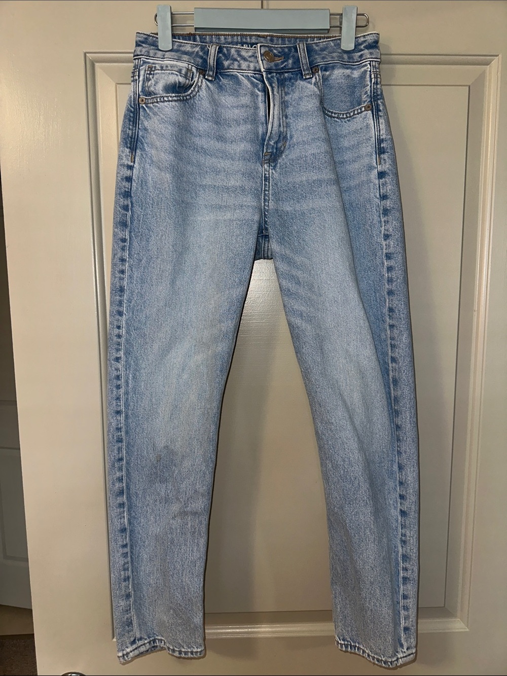 American Eagle Outfitters Light Wash Skinny Jeans